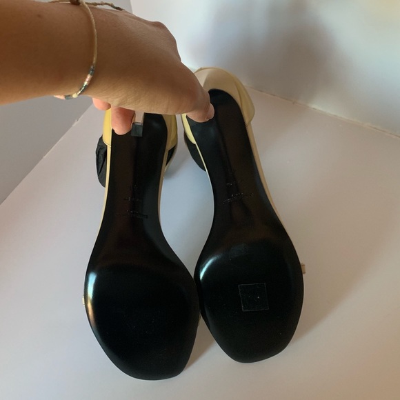 SOLD! NWT Saint Laurent “Jane 105” Nude Heel - Picture 4 of 5